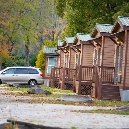 Qualla Cabins And Motel Cherokee Near Casino Whittier Exterior photo