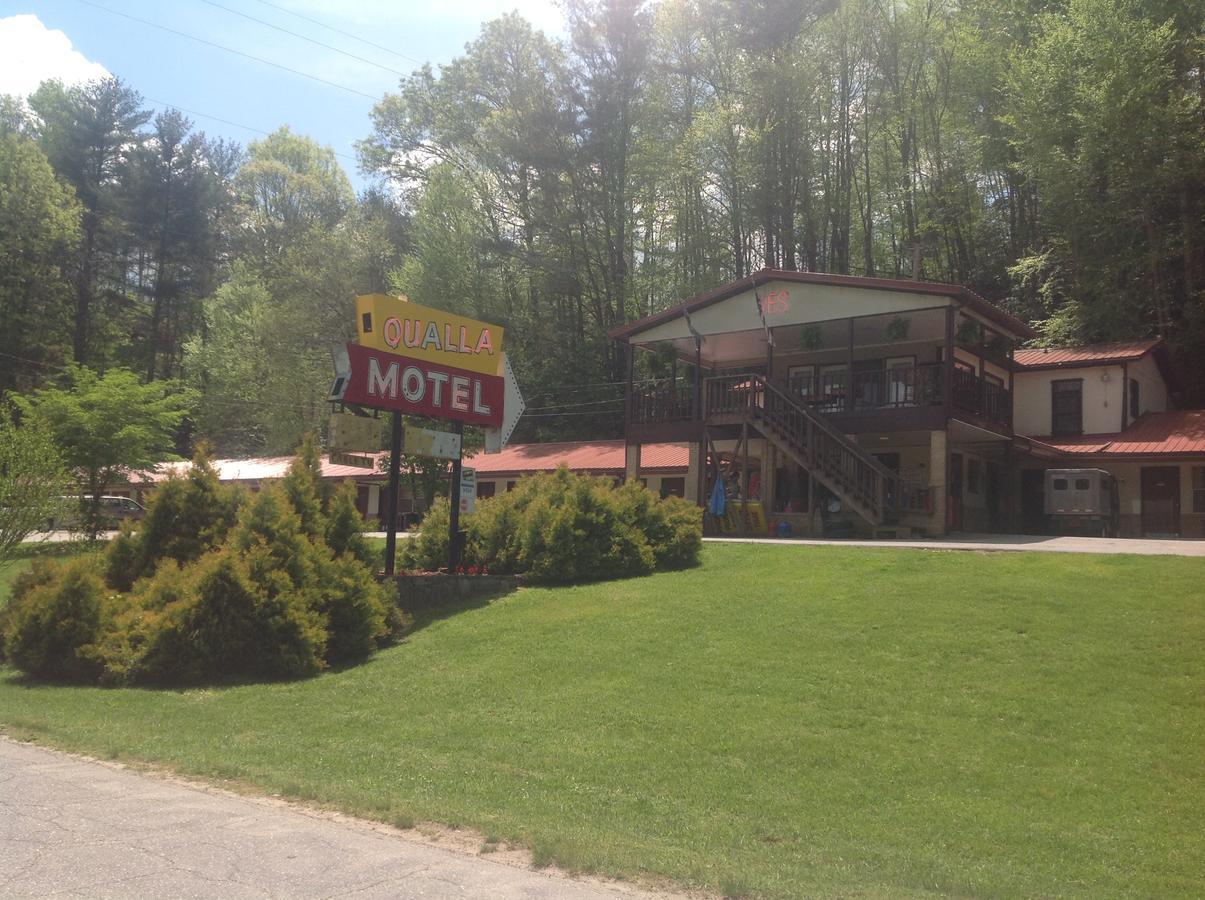 Qualla Cabins And Motel Cherokee Near Casino Whittier Exterior photo